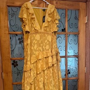 Women’s Floral Jacquard Ruffle Maxi Dress size 20